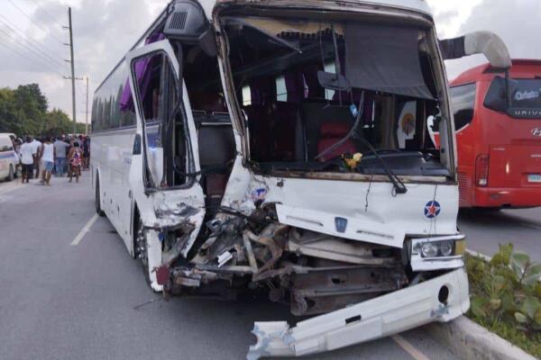 El accidente ocurrió en la Circunvalación Verón-Bávaro, provincia La Altagracia. Foto: Fuente externa  