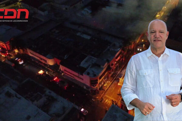 Alcalde habla de las medidas a ejecutar tras incendio del mercado de Santiago. Foto: CDN Digital 