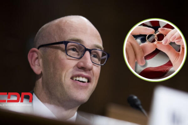 El juez de distrito J. Campbell Barker ordenó la suspensión después de que 16 estados, todos con fiscales republicanos, impugnaron el programa. Foto: CDN Digital 
