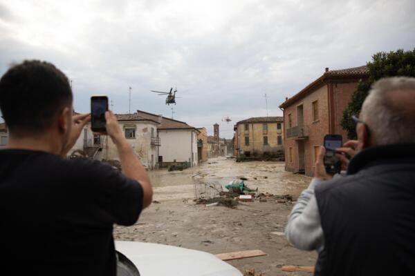 23 muertos y miles de evacuados tras el paso de huracán Boris por Europa 