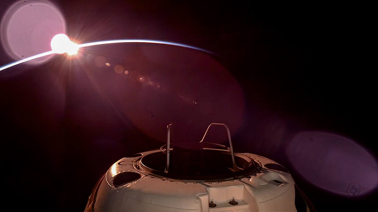 Culmina con éxito el primer paseo espacial privado de la historia