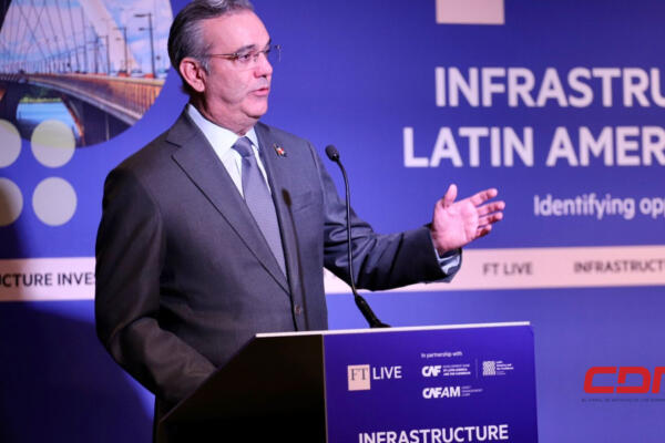 Abinader destaca estabilidad económica y oportunidades de inversión de RD en NY