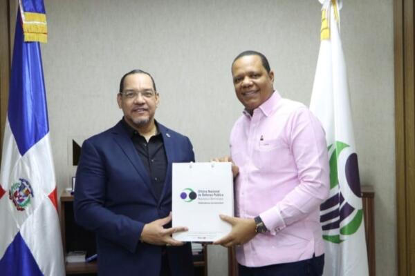 Rodolfo Valentín y Eddy Alcántara. Foto: fuente externa