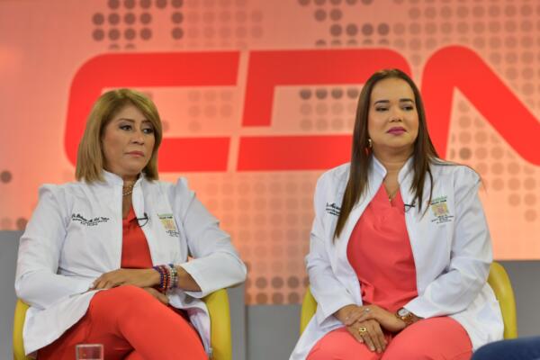 Bethania Martínez, presidenta de la Asociación Dominicana del Dolor y Cuidados Paliativos, y Míriam Martínez, ginecóloga conversaron sobre esta común afección que nos aflige a todos: el dolor (foto: Félix de la Cruz)