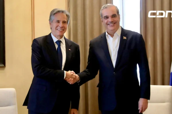 Secretario de Estado estadounidense, Antony Blinken y el presidente de la República, Abinader. Foto: CDN Digital