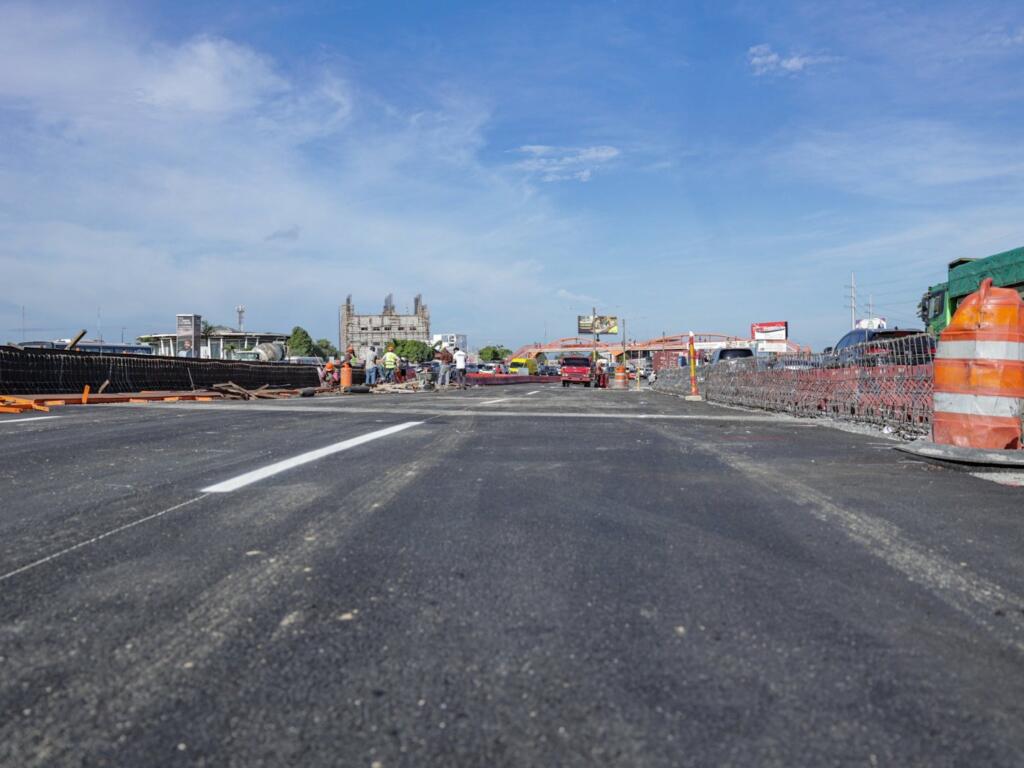 Ampliación de los carriles en la autopista Duarte en el kilómetro nueve.