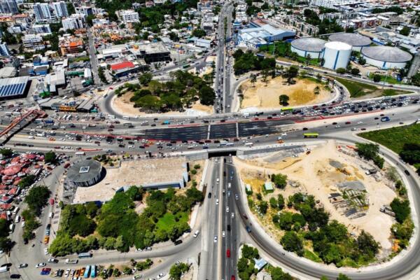 Vista aérea del kilómetro 9 luego de la construcción de los nuevos carriles.