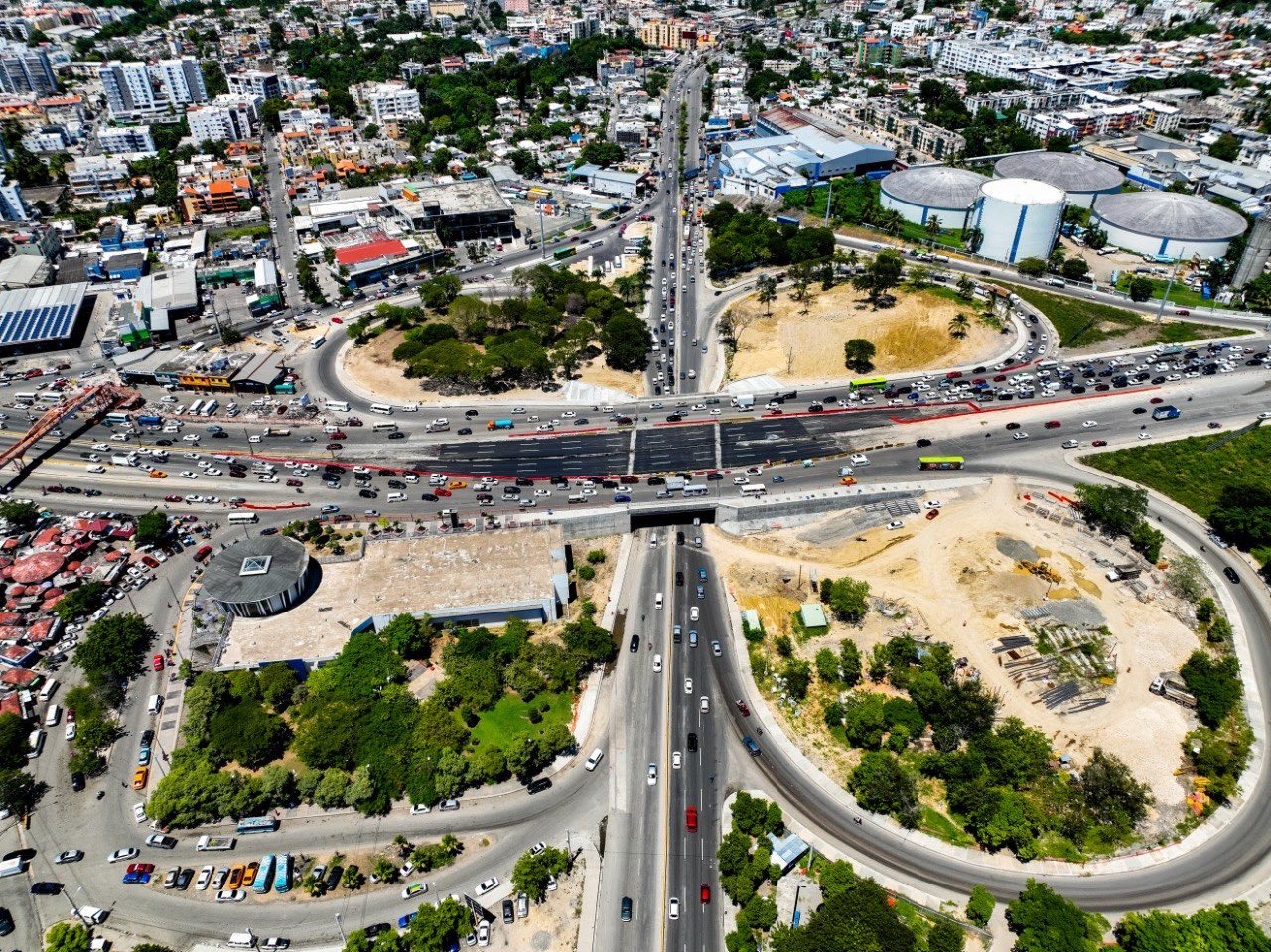 Vista aérea del kilómetro 9 luego de la construcción de los nuevos carriles.