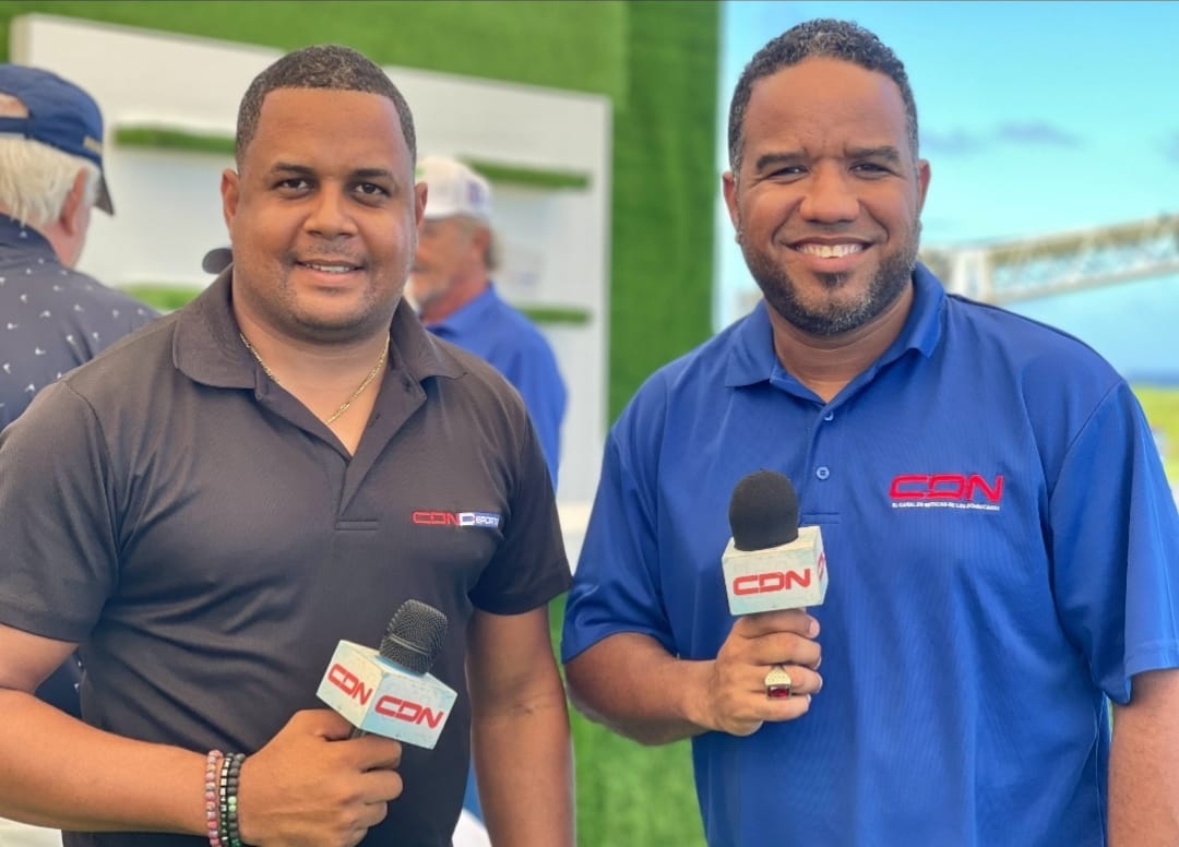 Cristian Lara y Manuel Acevedo, ambos de la familia de Multimedios del Caribe CDN, están muy agradecidos por la nominación por parte de la ACD