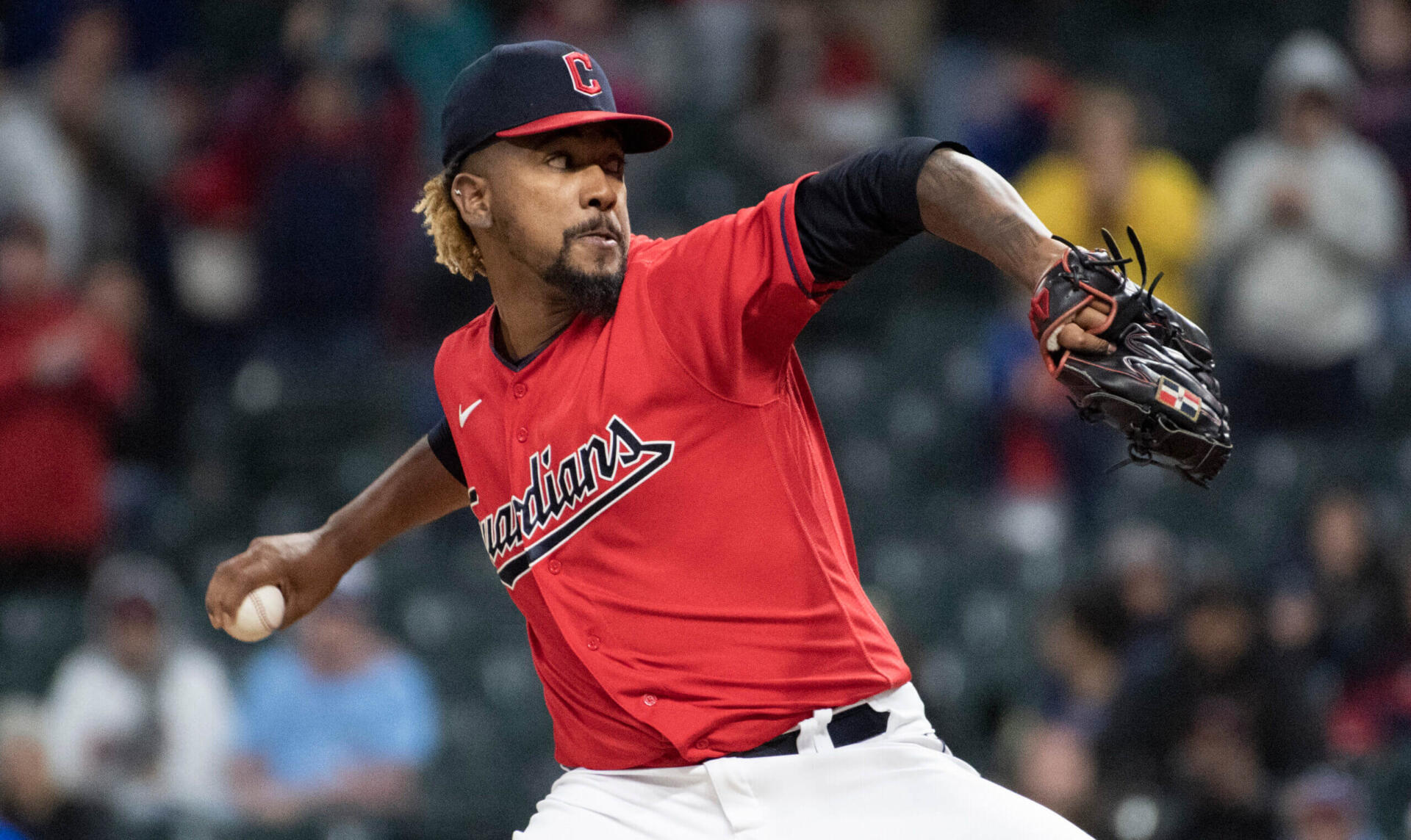 Clase está registrando estadísticas alucinantes. Ha permitido apenas cinco carreras limpias en 69 1/3 innings. Su efectividad de 0.65 y porcentaje de conversión de salvamentos (94%), tienen a Clase como un candidato al Cy Young de la Liga Americana.