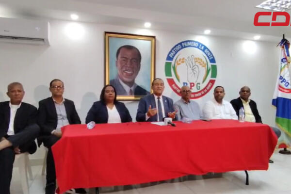 Antonio Marte, presidente del Partido Primero la Gente (PPG) y senador por la provincia Santiago Rodríguez.