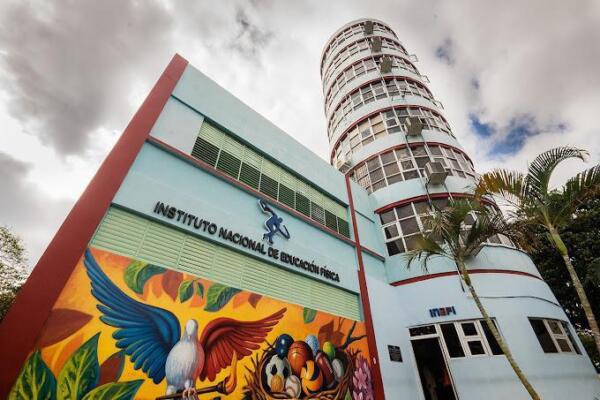 El dato fue suministrado por el director ejecutivo del INEFI, Alberto Rodríguez Mella, a través de la encargada interina de acceso a la información, Ruth Guadalupe Soto, quien destacó que el portal de transparencia de la institución descentralizada fue evaluado por la Dirección de Transparencia y Gobierno Abierto.