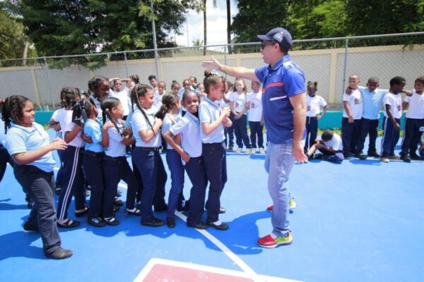 Así mismo se llevó a cabo el programa “Atletas con INEFI” dirigido por la medallista panamericana de judo, María García, con exhibiciones de la medallista panamericana Ana Villanueva y el medallista olímpico en boxeo, Félix Díaz.