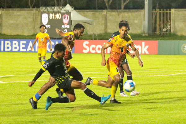 Moca FC buscará obtener la ventaja de su estadio en las semifinales con una victoria, y una mejor diferencia de goles que su rival Cibao FC, que enfrentará Ouanaminthe FC en la ciudad de Santiago, a la misma hora que jugarán los aurinegros a las 8:06 de la noche.