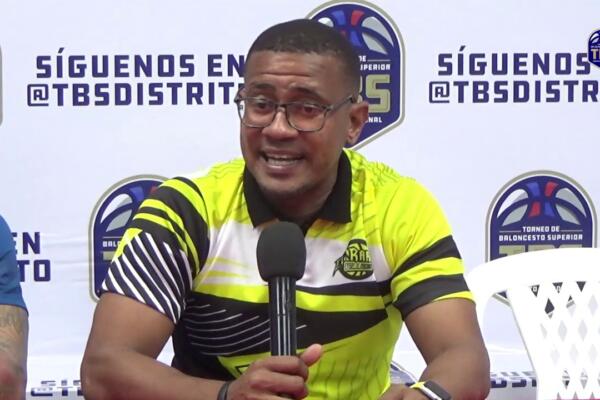 En su joven carrera como dirigente, Ramírez, conocido por su inteligencia y conocimiento del juego, ha ganado campeonatos con el conjunto Don Bosco, en el torneo de basket superior de Moca, provincia Espaillat y dos veces con La Joya, en Santiago Rodríguez. Además, ha dirigido a los Metros de Santiago en la Liga Nacional de Baloncesto (LNB).