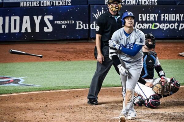 ¡Una jornada de tres cuadrangulares y 10 impulsadas para Shohei Ohtani! ¡Histórico!