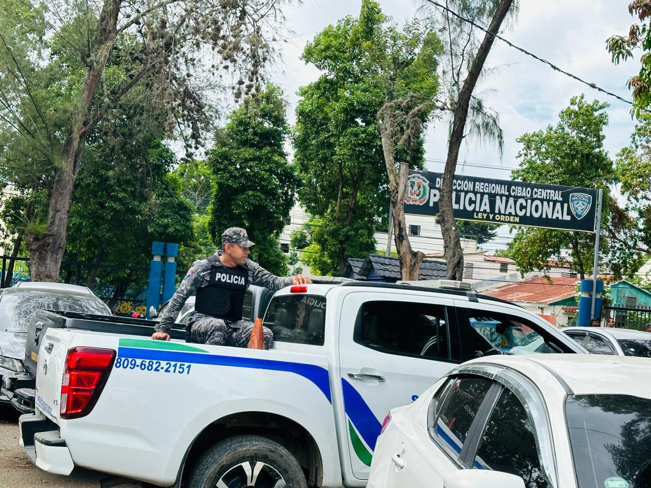 policía