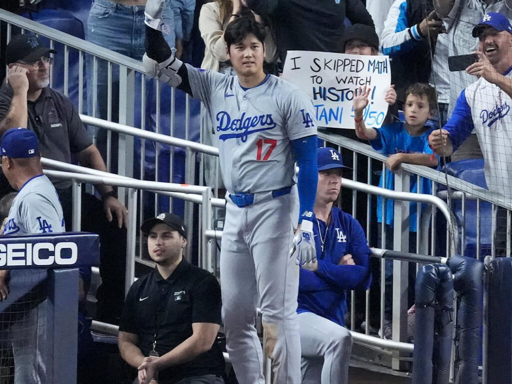 Récord sin precedentes: Shohei Ohtani alcanza el asombroso 50/50 en Grandes Ligas