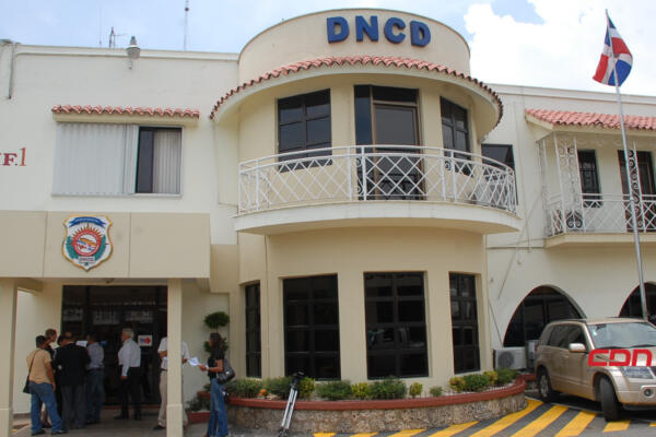 DNDC arresta extranjero con más de dos kilos de presunta cocaína