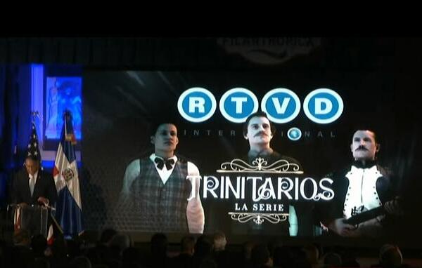 El-Consul-General-de-RD-en-Nueva-York-Jesus-Vasquez-anuncia-transmision-de-serie-Los-Trinitarios-por-RTVD.