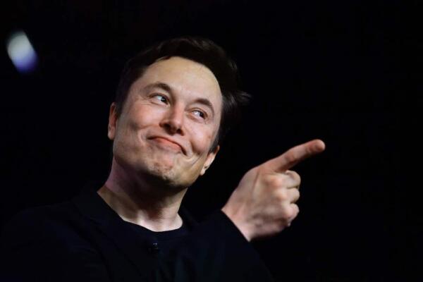 Elon Musk dona 10 millones de dólares a los republicanos
