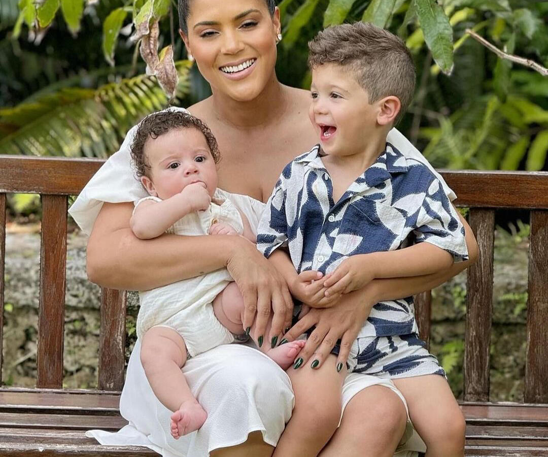 Francisca y sus hijos, Genaro y Franco