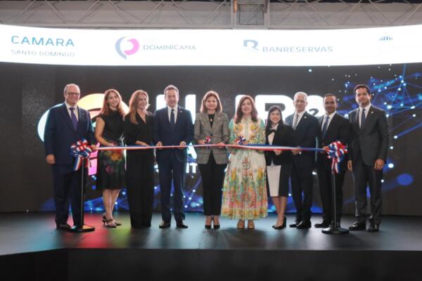 Inauguran la 6ta. Edición de HUB Cámara Santo Domingo 2024 con la participación de la vicepresidenta de la República, Raquel Peña. Foto: Vicepresidencia de la República