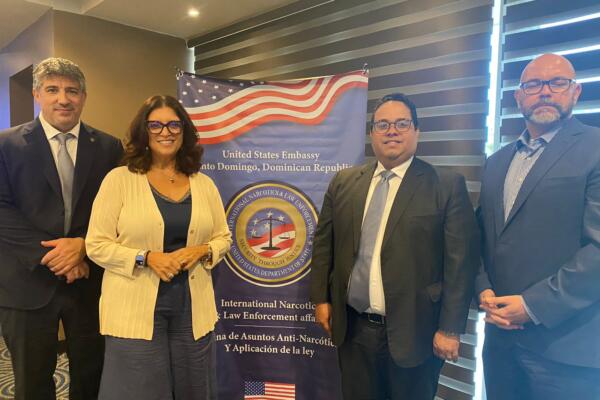Marko Magdic, Rosa Rodriguez, Manuel Oviedo Estrada, Paul Butki