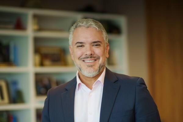  Iván Duque, expresidente colombiano, será el encargado de la conferencia magistral