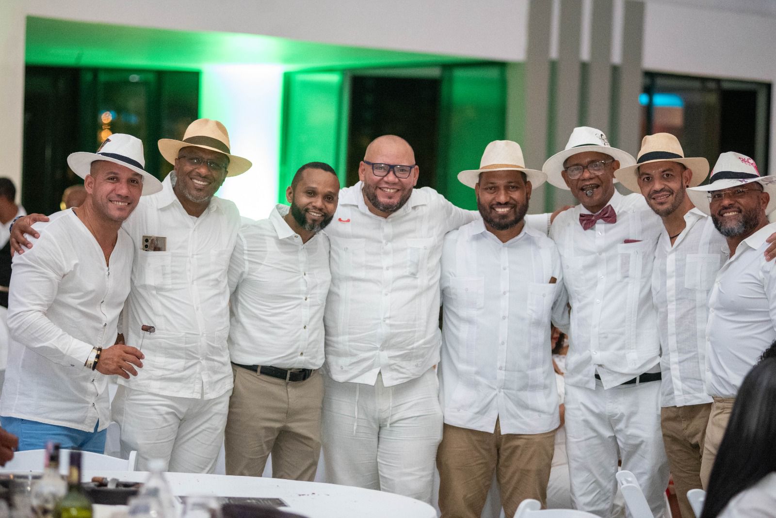 Jose-Adriano-Rodriguez-junto-a-los-bohemios-cigars-CDN-Digital