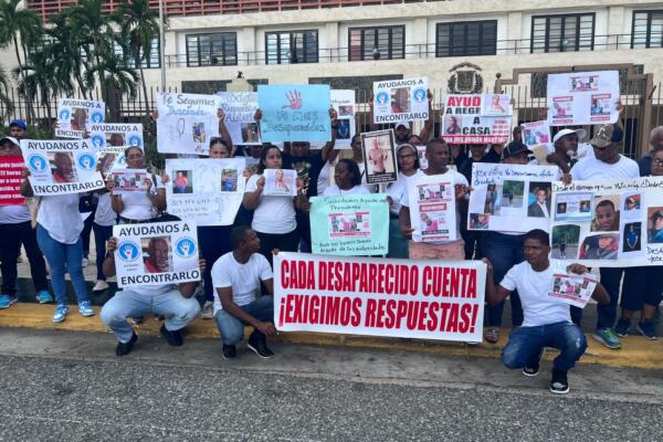 Familiares de desaparecidos marchan hasta el Congreso Nacional en busca respuestas