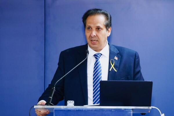 Ministro de Salud, Víctor Atallah. Foto: fuente externa