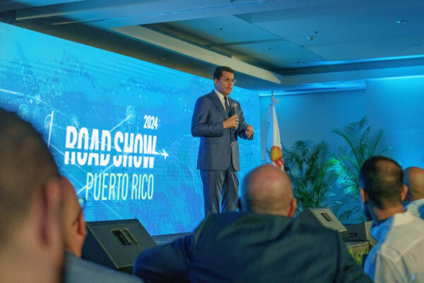 Ministro de Turismo David Collado.
