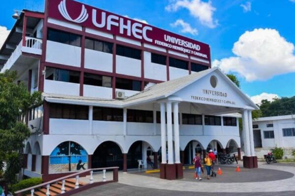La Universidad Federico Henríquez y Carvajal (Ufhec) anunció la implementación de la nueva asignatura Educación Constitucional a partir del nuevo cuatrimestre septiembre-diciembre 2024. Foto: Fuente Externa.
