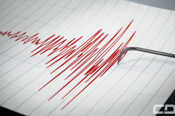 Un temblor de tierra con magnitud de 4.7. 