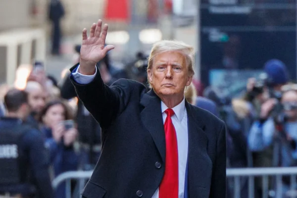 Trump promete pena de muerte para asesinos de policías, narcotraficantes y proxenetas. Foto: Agencia EFE
