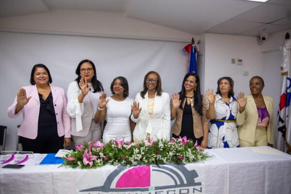 Mupymecon nombra junta directiva nacional del periodo 2024-2026, la cual será asumida por La arquitecta Erminda Decena. Foto: Mupymecon