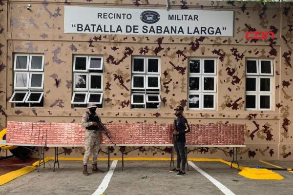 Cesfront y Ejército decomisan 310,000 unidades de cigarrillos. (foto, fuente externa)