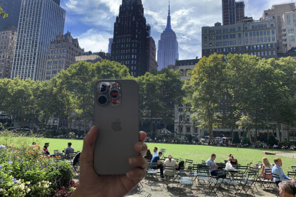 iPhone 16 más botones y funcionalidades, pero sin la inteligencia artificial prometida