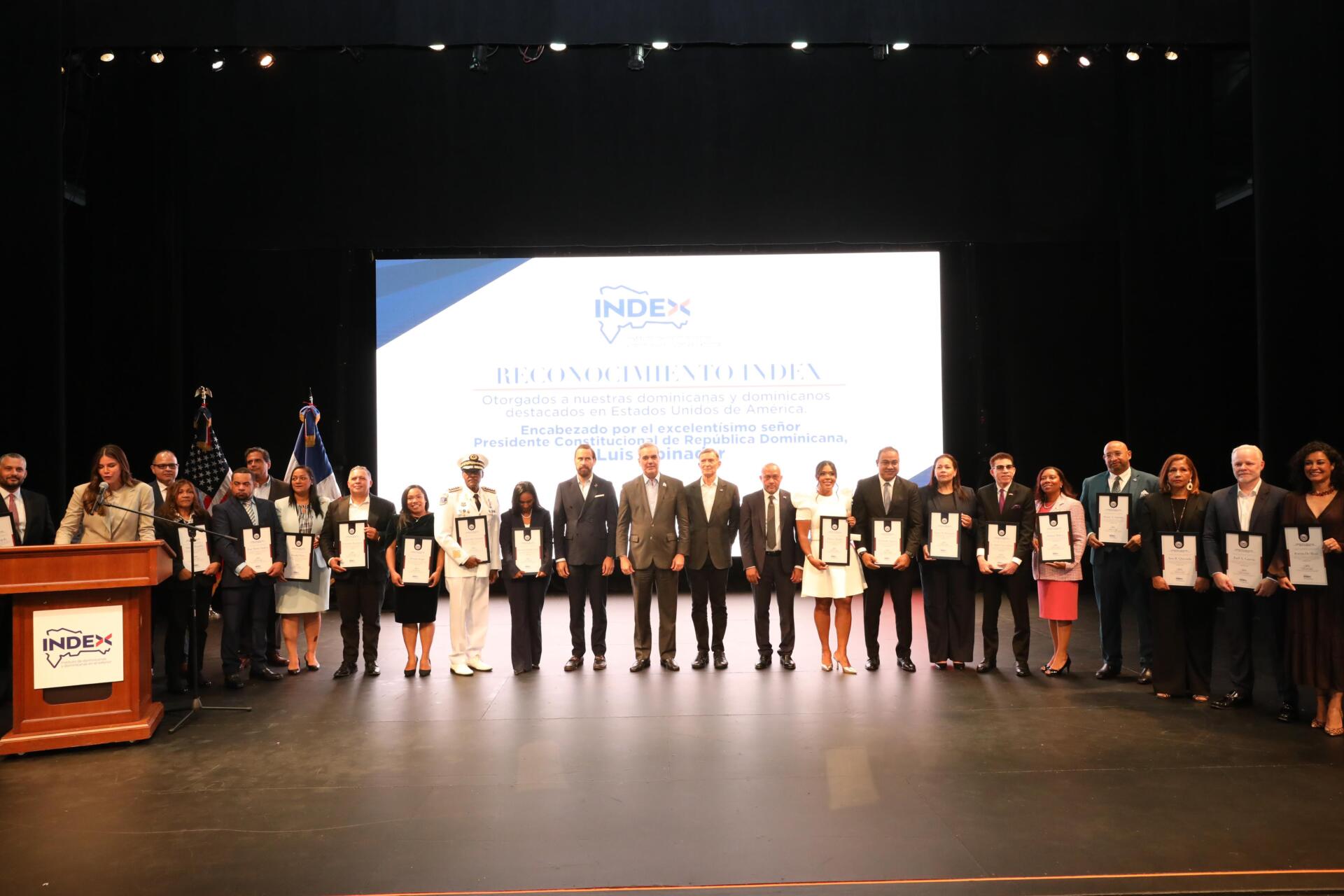 Abinader lidera reconocimiento a dominicanos en New York