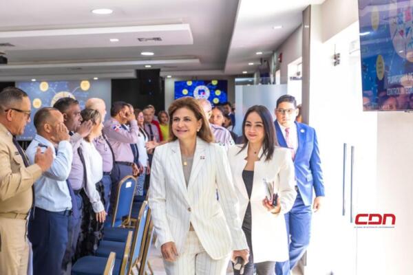 Raquel Peña da seguimiento a rendimiento  de seguridad ciudadana. (foto, fuente externa)