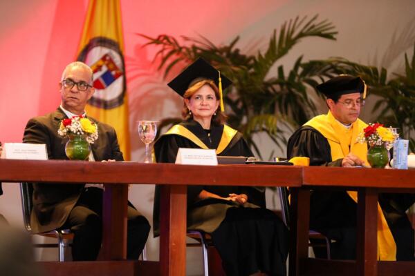 Vicepresidenta Raquel Peña anuncia su regreso a las aulas como docente en PUCMM