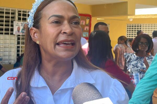 Adhamilka Espinal reconoce la victoria de Eduardo Hidalgo en elecciones de la ADP.(foto, fuente externa)