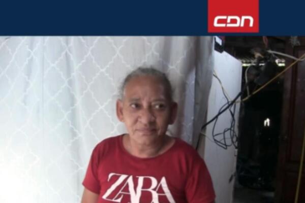 Mujer que recibió dinero del cantante urbano 