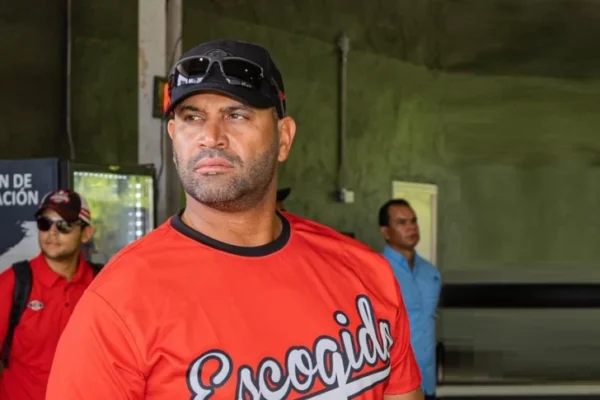 Albert Pujols, dijo que por el momento está contando con los jugadores que están en los entrenamientos, de los cuales manifestó están realizando un buen trabajo.