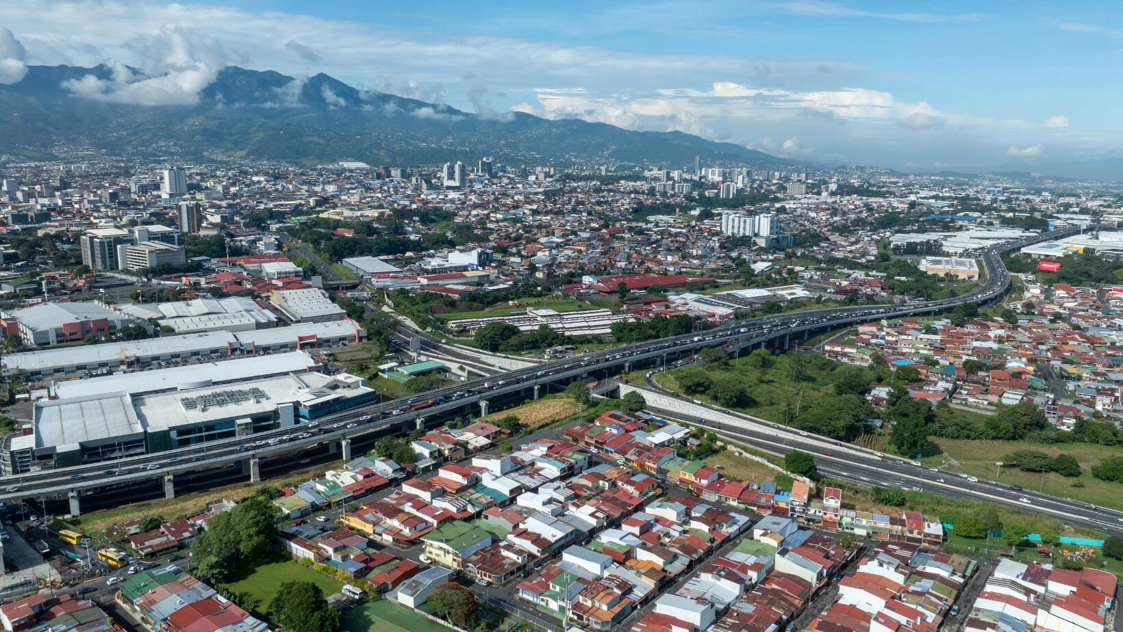 Consorcio dominico costarricense entrega obra en Costa Rica