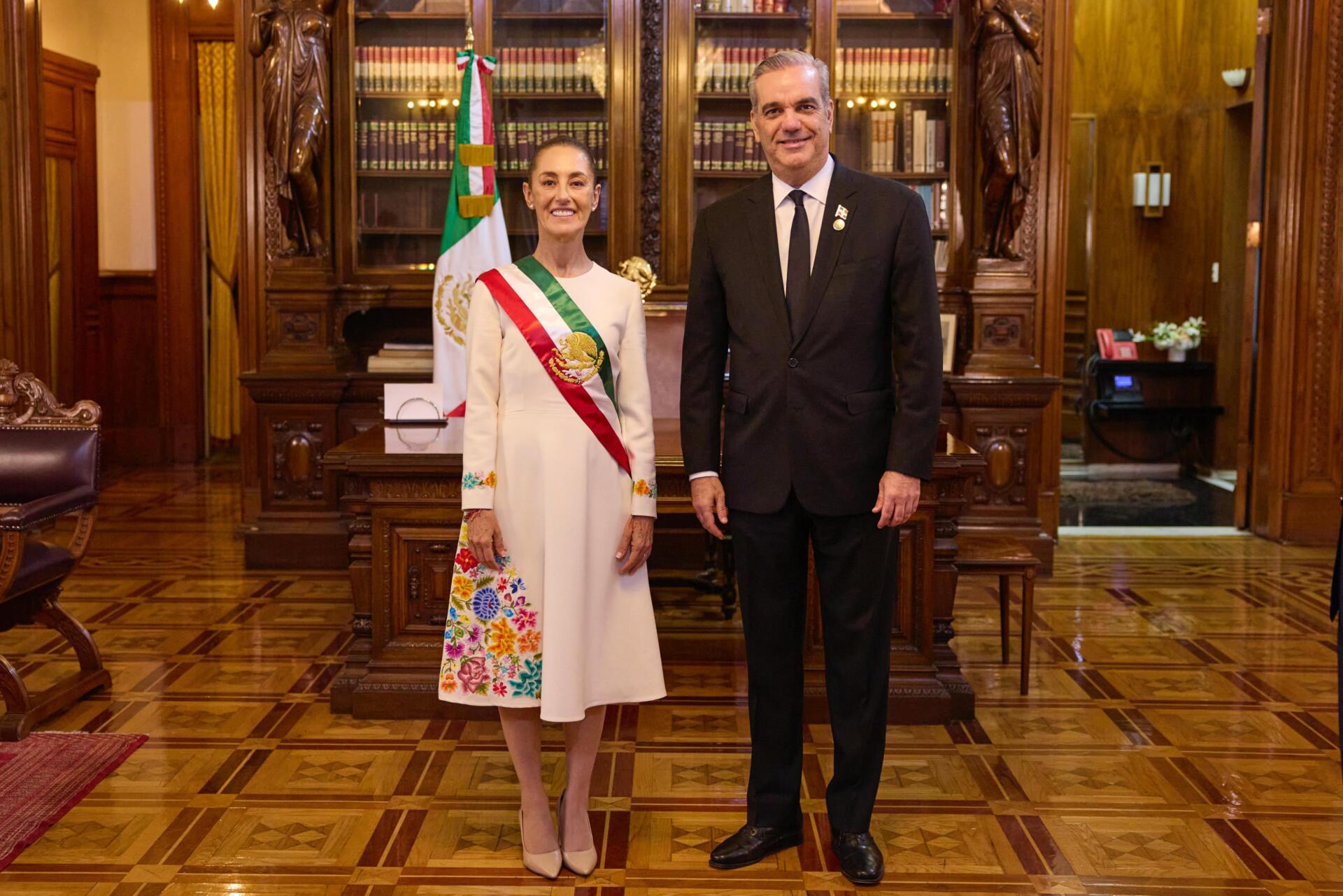 Luis Abinader y la presidenta de México, Claudia Sheinbaum, conversaron sobre la importancia de estrechar las relaciones entre ambos países.