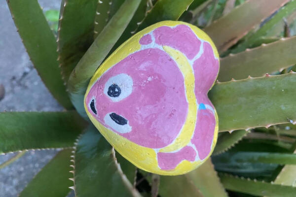 Taní, la mascota de la Copa Mundial Femnina Sub-17, en forma de uno de los corazones mundialistas de Thimo Pimentel