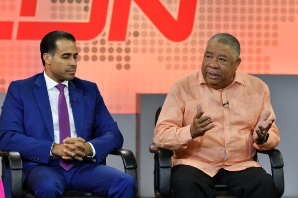 La Alcaldía de La Vega continúa sin un dirigente tras la renuncia de Kelvin Cruz; la oposición pide se celebren nuevas elecciones (foto: Félix de la Cruz)