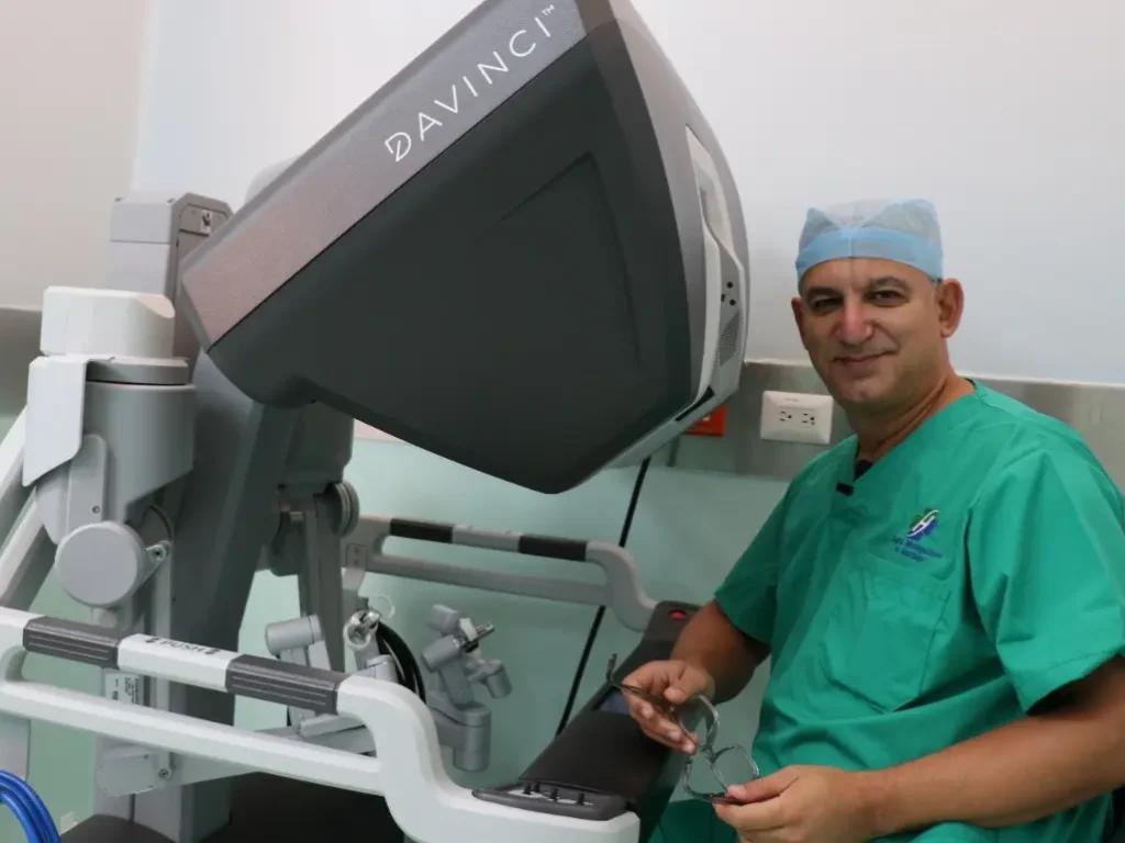 Dr. David Samadi atiende en el HOMS